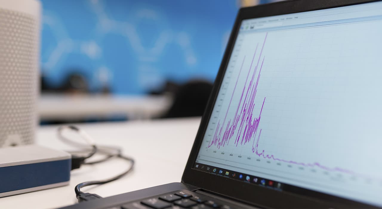 Where Big Data analytics systems are used and how to implement them